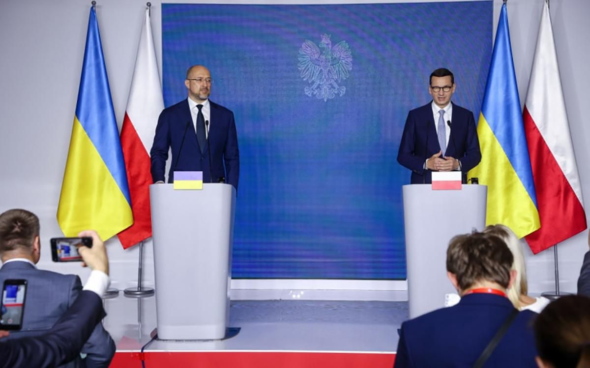 Шмыгаль встретился с премьером Моравецким в Польше: о чем договорились Шмыгаль встретился с премьером Моравецким в Польше: о чем договорились