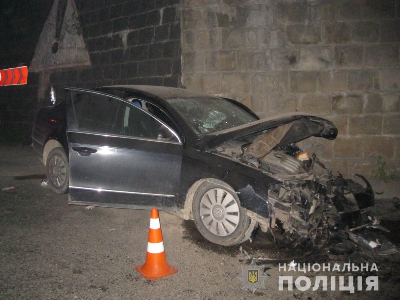 Авто влетіло в стіну тунелю: в нищівній ДТП на Львівщині постраждав ізраїльтянин - новини Ізраїлю - Львів