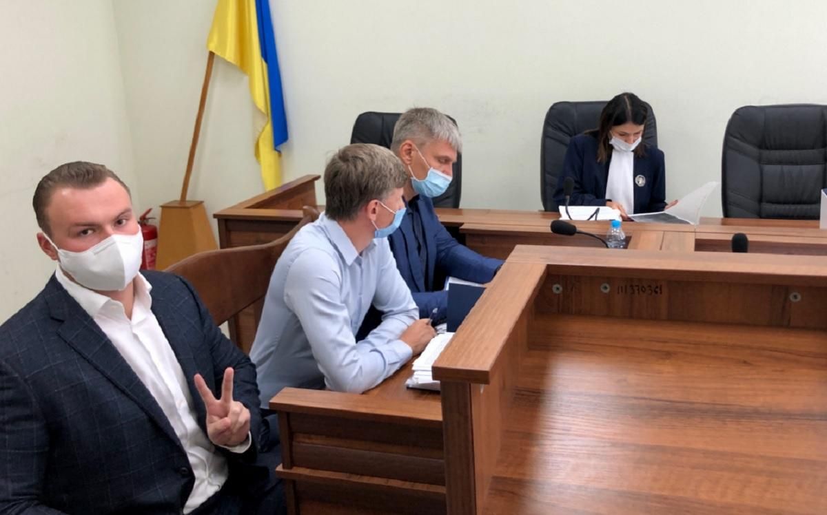 В суде зачитали обвинение Гладковскому-младшему В суде зачитали обвинение Гладковскому-младшему