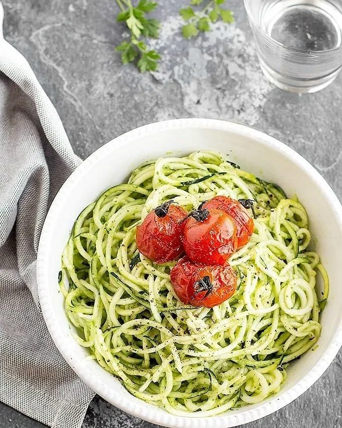 Домашня локшина з цукіні Домашня локшина з цукіні