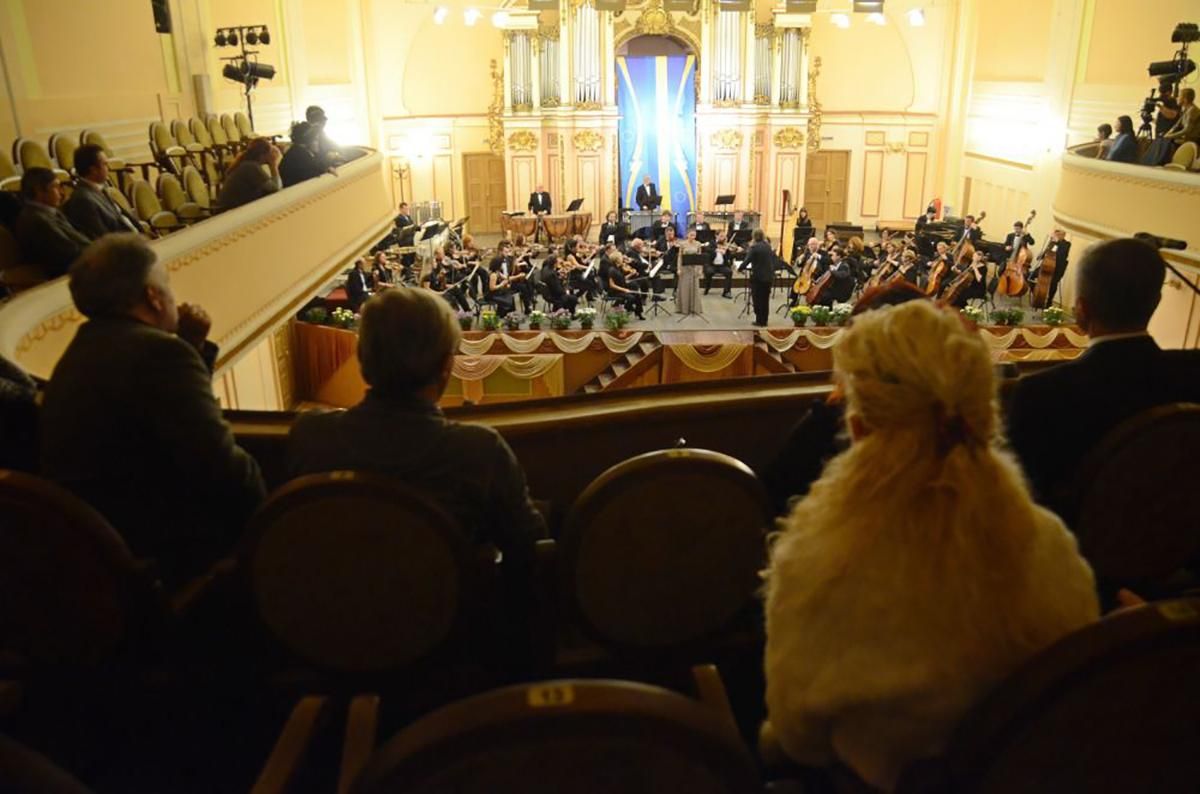 У Львові презентували масштабний музичний проєкт Bridges: яскраве відео - Новини Львова - Львів У Львові презентували масштабний музичний проєкт Bridges: яскраве відео - Новини Львова - Львів