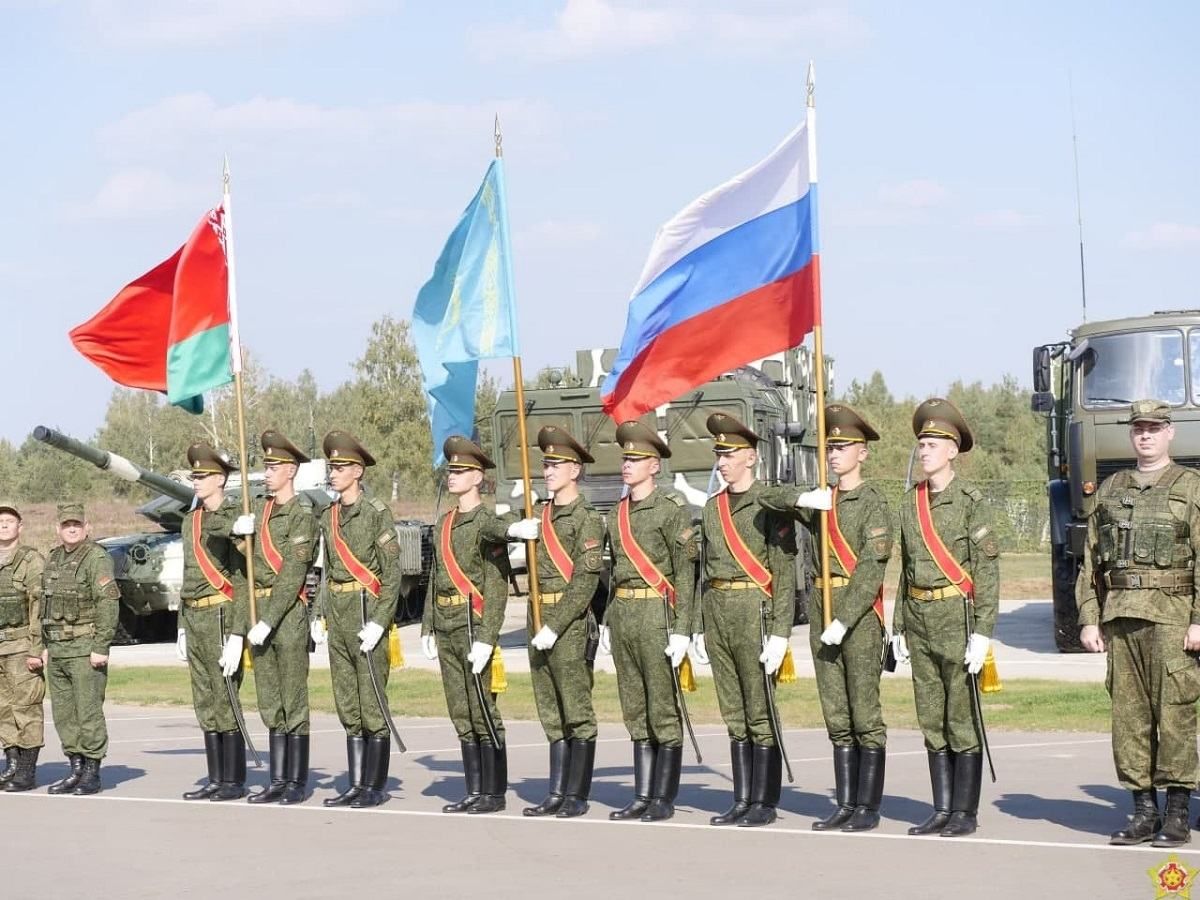 Это политический сигнал, – экс-министр обороны об учениях "Запад-2021" Это политический сигнал, – экс-министр обороны об учениях "Запад-2021"