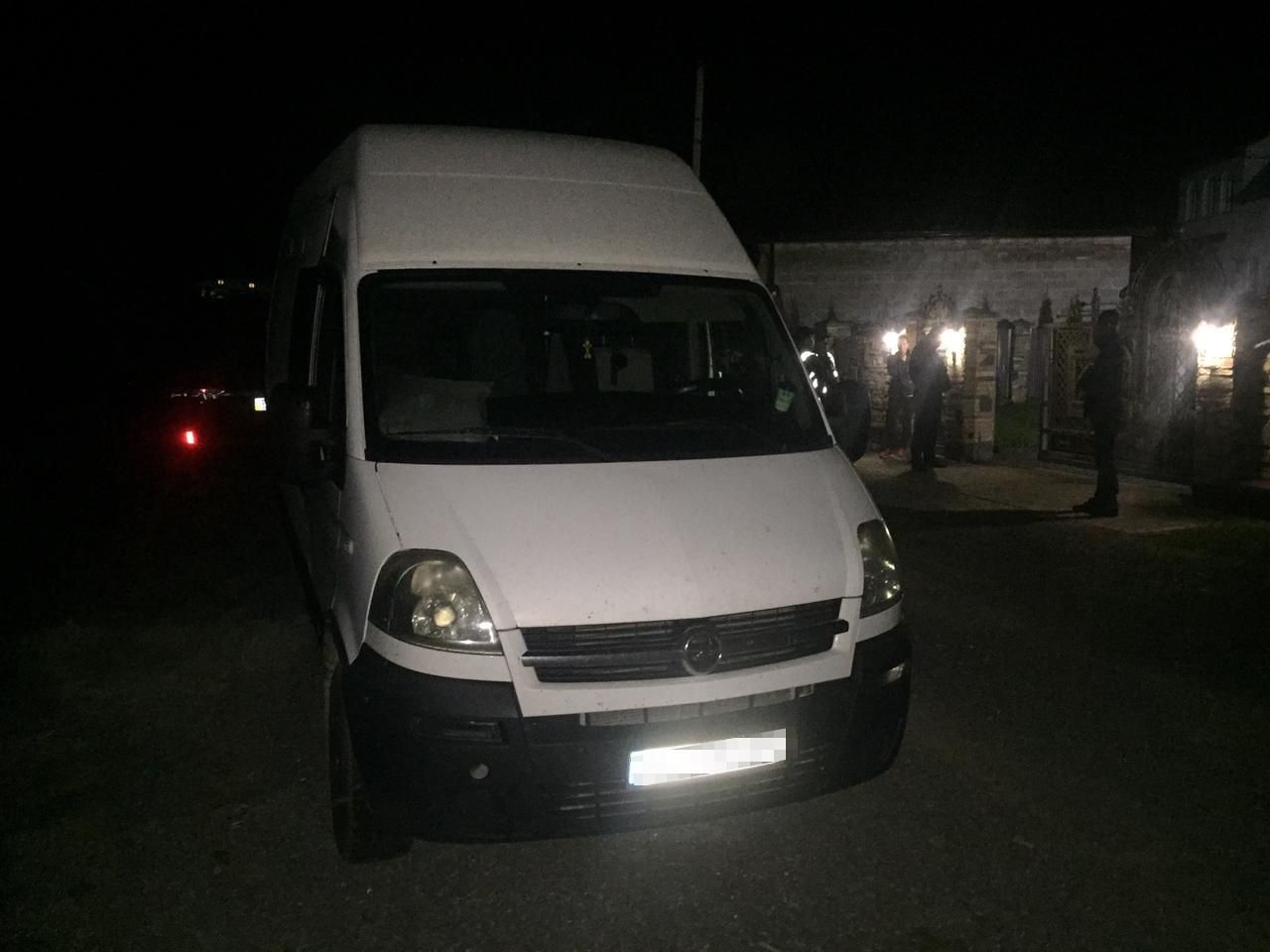 Настоящая трагедия: на Львовщине отец насмерть переехал собственную 2-летнюю дочь Настоящая трагедия: на Львовщине отец насмерть переехал собственную 2-летнюю дочь