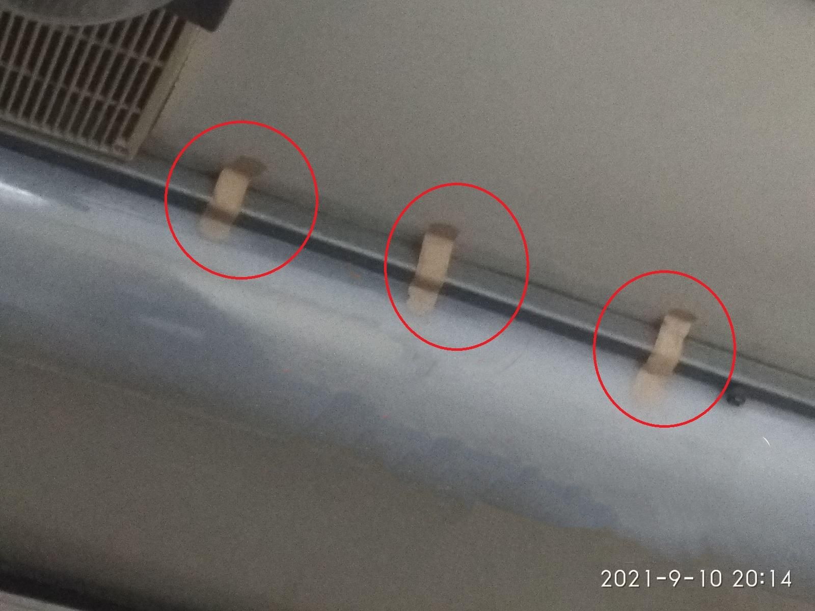 Лампу прикрепили пластырями: креатив Укрзализныци рассмешил сеть Лампу прикрепили пластырями: креатив Укрзализныци рассмешил сеть