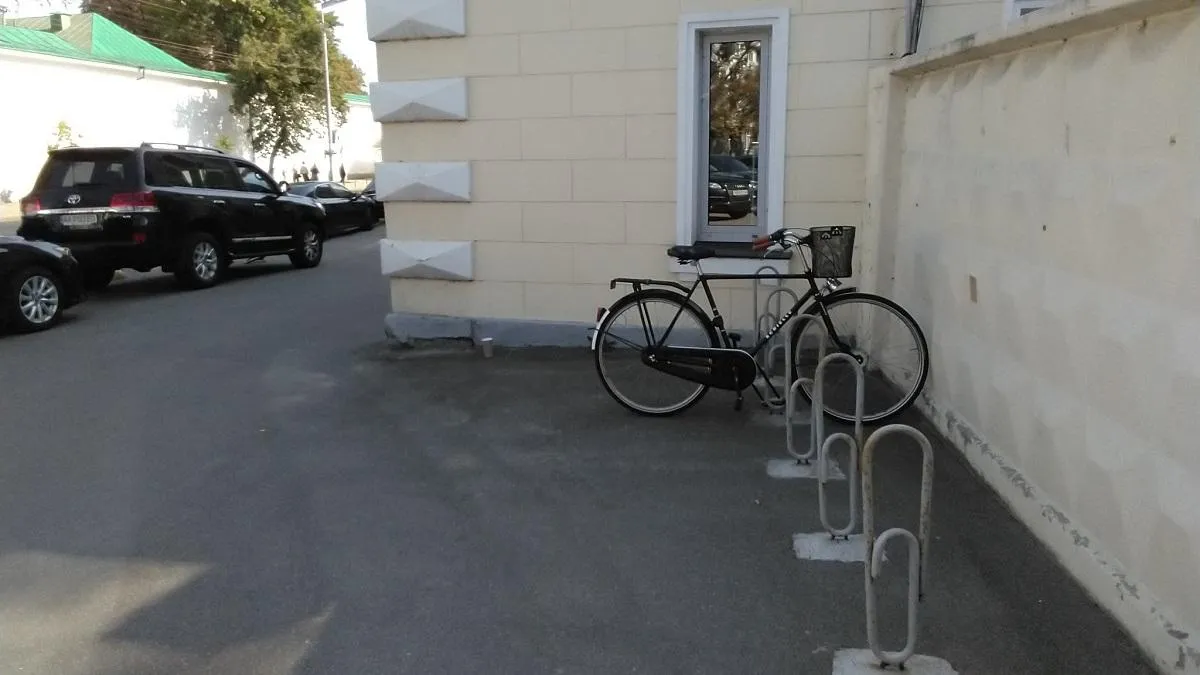 Матті Маасікас на велосипеді Матті Маасікас на велосипеді