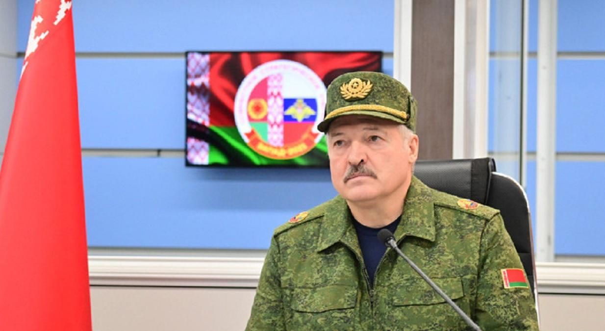 Лукашенко хоче розмістити на кордоні з Україною російські ЗРК С-400 - новини Білорусь - 24 Канал