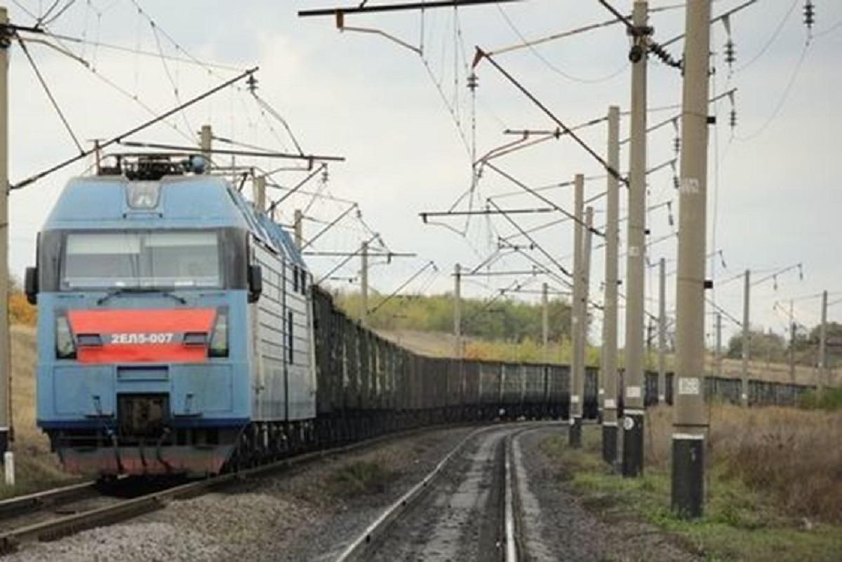 Від УЗ вимагають сплати 70 мільйонів за роботу Донецької залізниці на непідконтрольній території Від УЗ вимагають сплати 70 мільйонів за роботу Донецької залізниці на непідконтрольній території