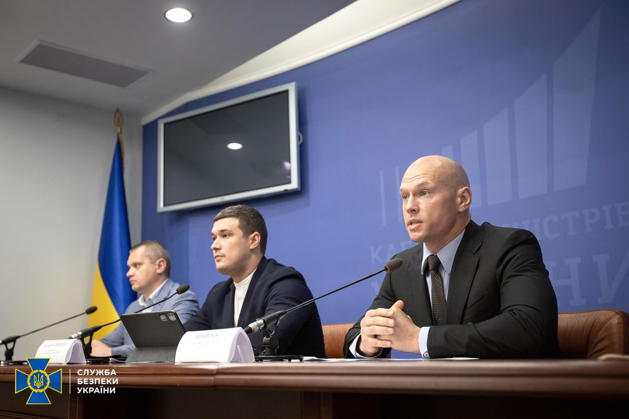 На програмі "Ноутбук – кожному вчителю" хотіли вкрасти 300 мільйонів - Новини кримінал - Освіта На програмі "Ноутбук – кожному вчителю" хотіли вкрасти 300 мільйонів - Новини кримінал - Освіта