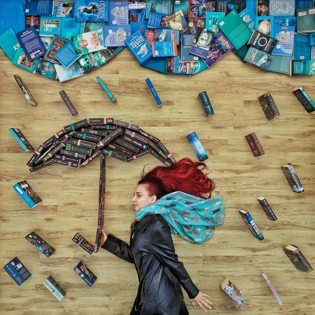 Книжные инсталляции Элизабет Саган Книжные инсталляции Элизабет Саган