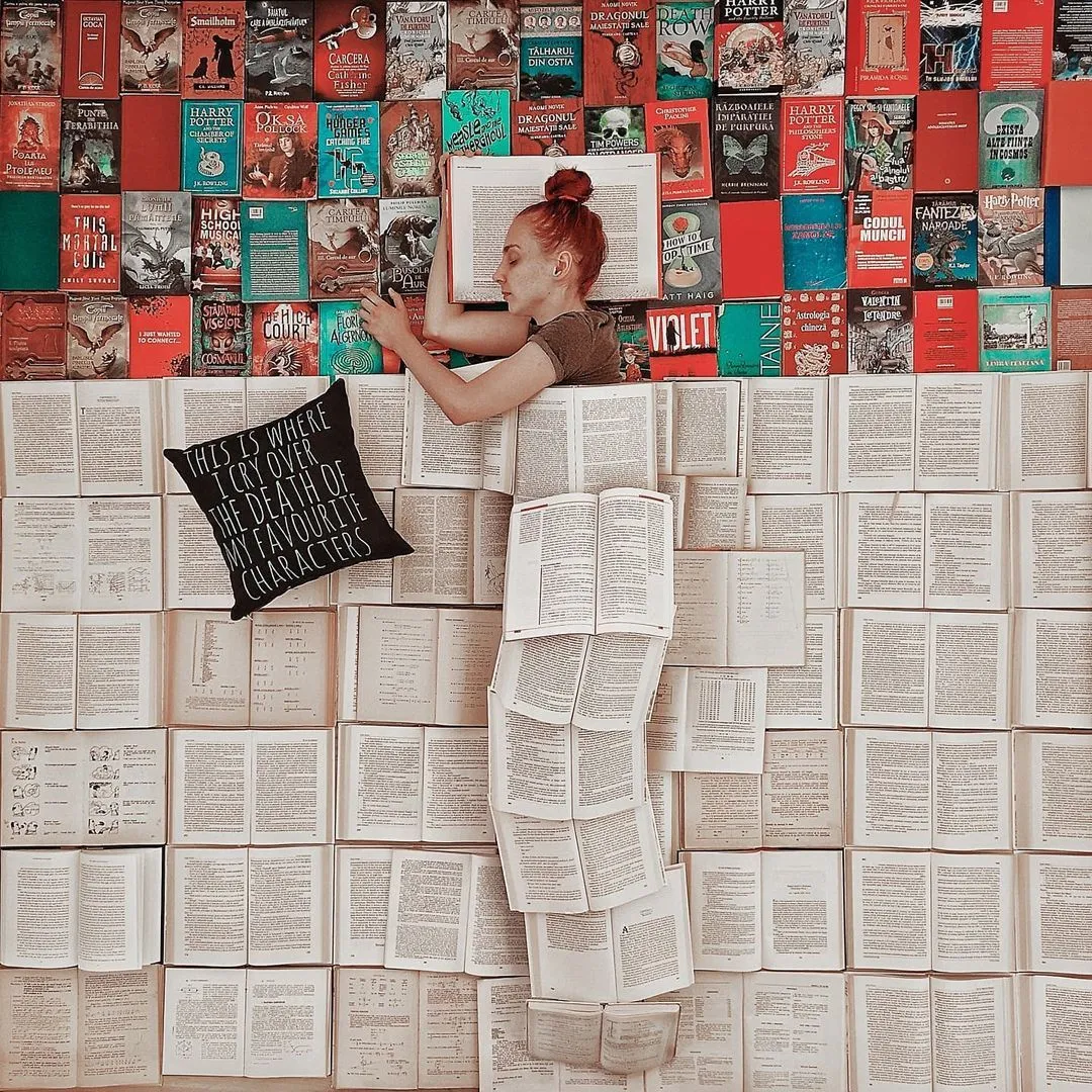 Книжные инсталляции Элизабет Саган Книжные инсталляции Элизабет Саган