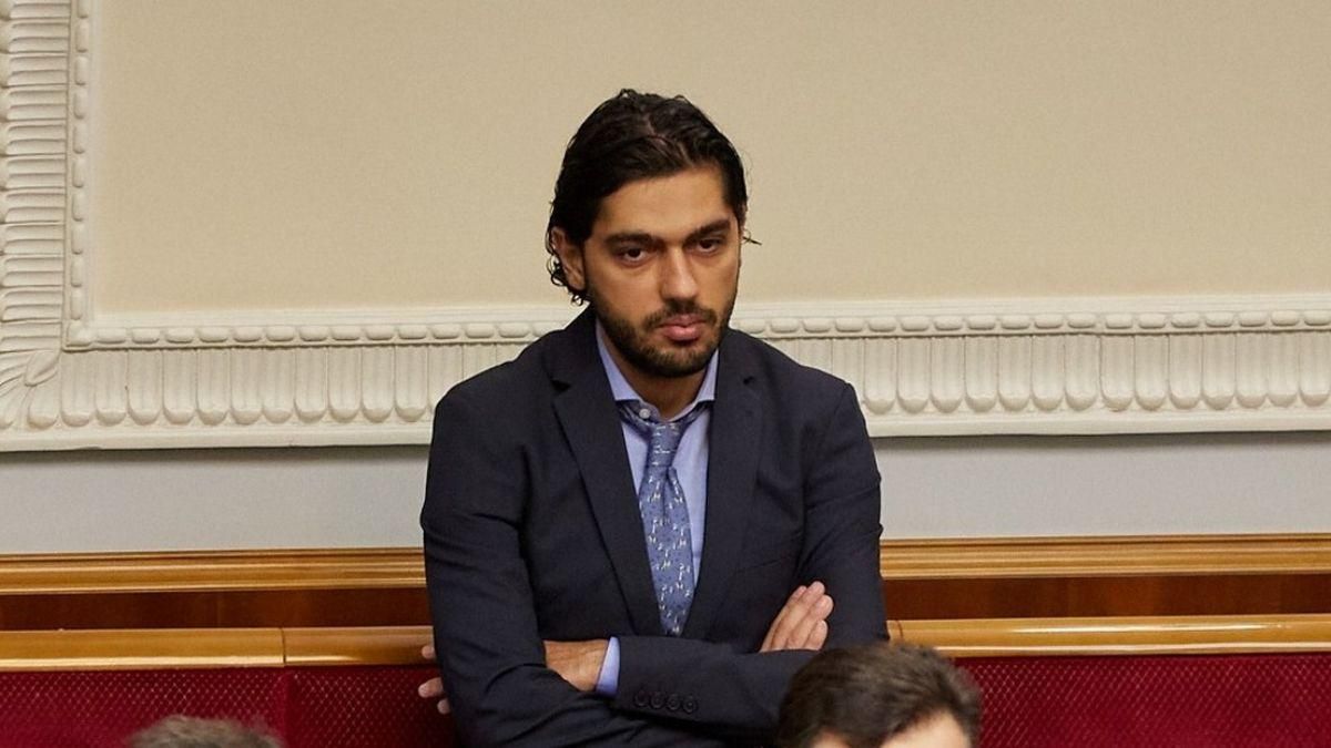 Створював ілюзію погроз: Гео Лероса запідозрили в інсценуванні підпалу власного авто - Термінові новини - 24 Канал Створював ілюзію погроз: Гео Лероса запідозрили в інсценуванні підпалу власного авто - Термінові новини - 24 Канал