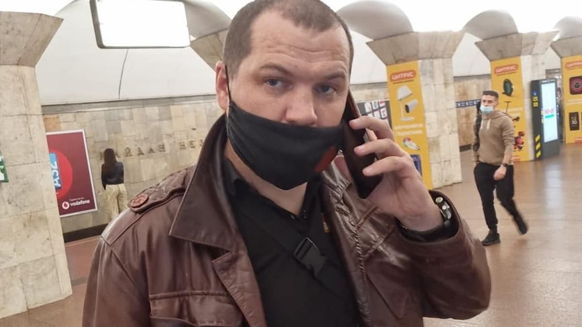 Сотни свидетелей не реагировали: в Киеве на станции "Майдан Незалежности" мужчина избил женщину
