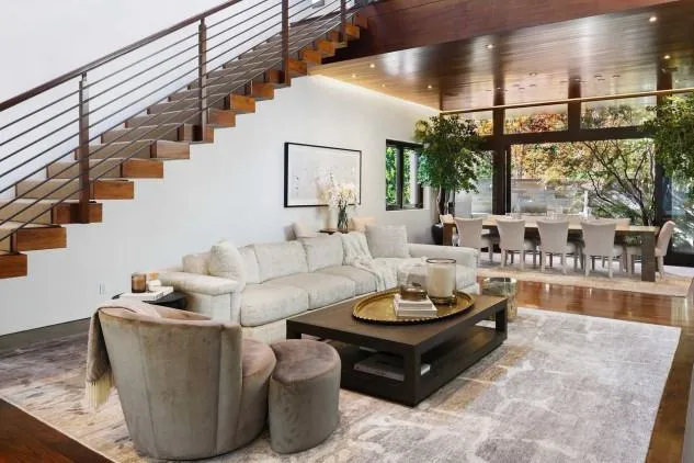 Голлівудський актор Метт Деймон знизив ціну на розкішний особняк у Лос-Анджелесі: в чому причина