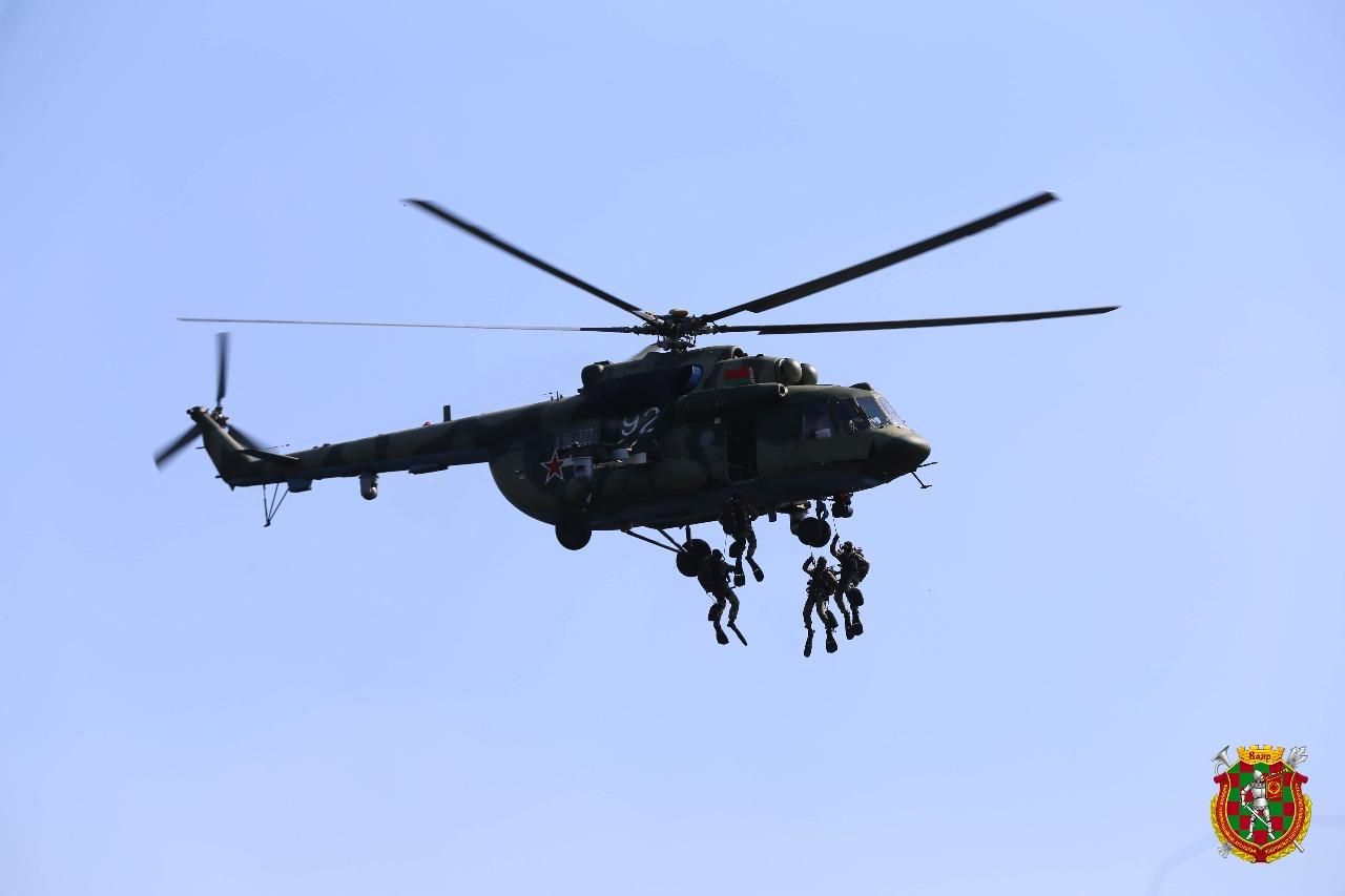 Россия отрабатывает высадку войск в Украину из Беларуси, – спикер InformNapalm Россия отрабатывает высадку войск в Украину из Беларуси, – спикер InformNapalm