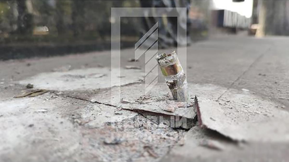 Во второй раз осквернили памятник жертвам Иловайской трагедии в Кривом Роге: фото повреждений - 24 Канал