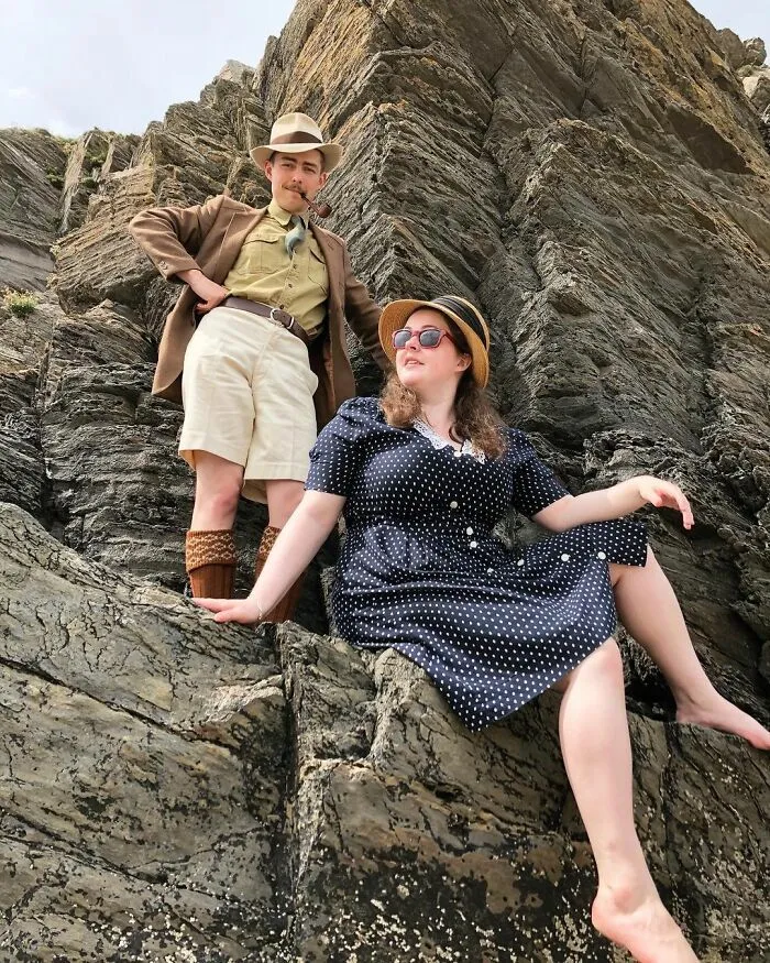 Пара живет полностью в стиле 30-х годов Пара живет полностью в стиле 30-х годов