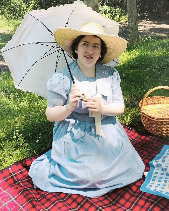 Пара живет полностью в стиле 30-х годов Пара живет полностью в стиле 30-х годов