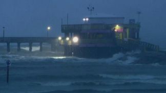 Ураган Николас в США: сотни тысяч людей остались без света