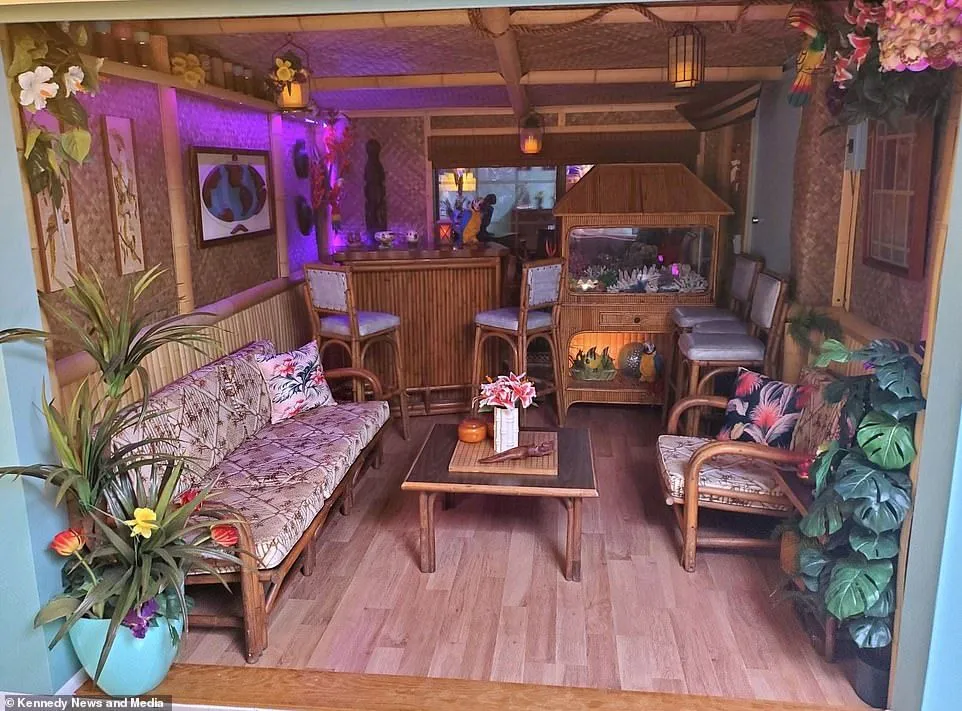 Фанатка вінтажу витратила 50 тисяч доларів, щоб відтворити в домі атмосферу 1950-х років Фанатка вінтажу витратила 50 тисяч доларів, щоб відтворити в домі атмосферу 1950-х років