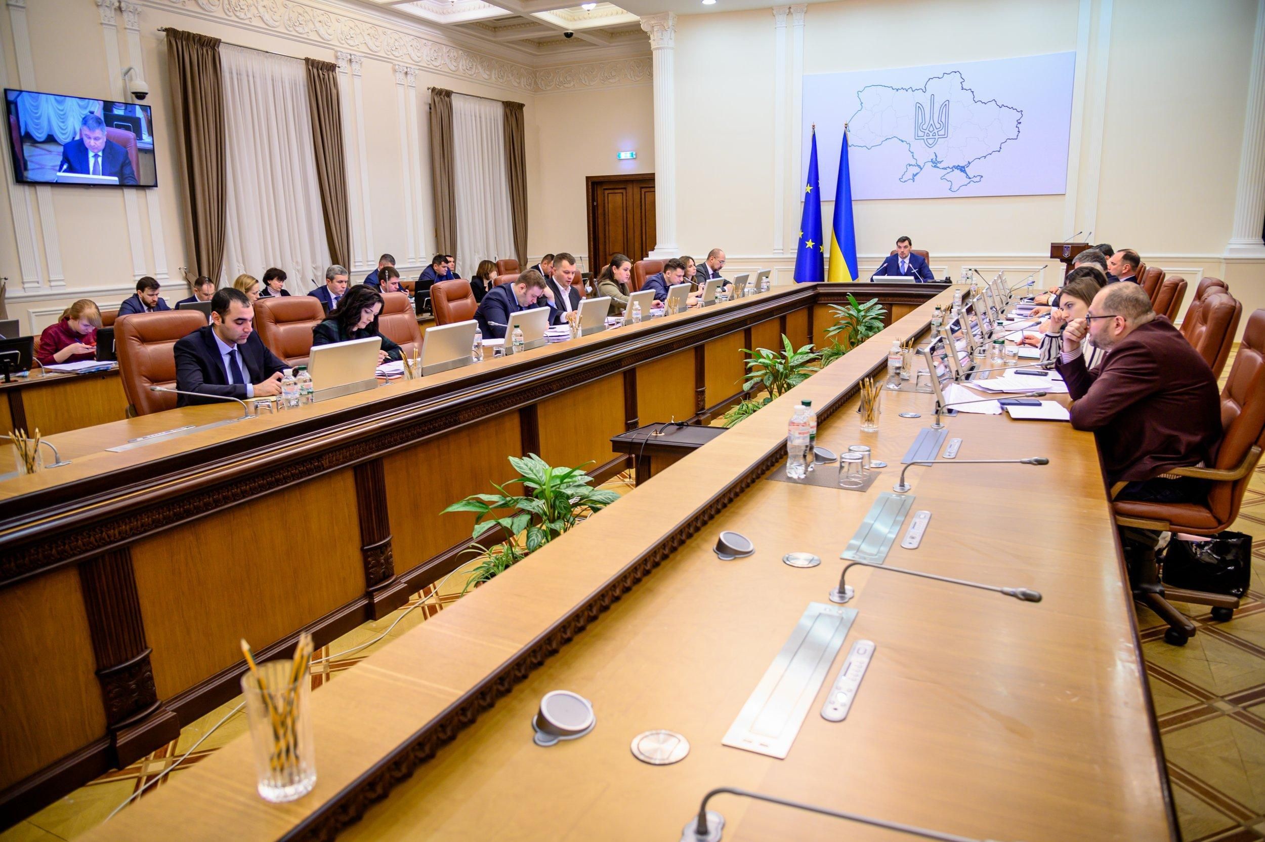 "Просим, чтобы депутаты успокоились": Совет предпринимателей обратился в Кабмин из-за налогов "Просим, чтобы депутаты успокоились": Совет предпринимателей обратился в Кабмин из-за налогов