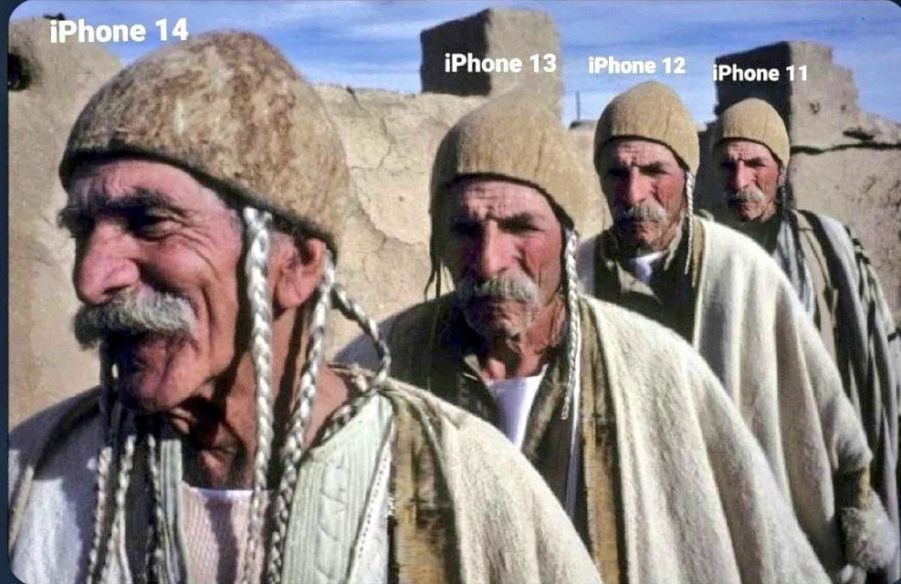 Що нового: найкращі жарти та меми про презентацію iPhone 13