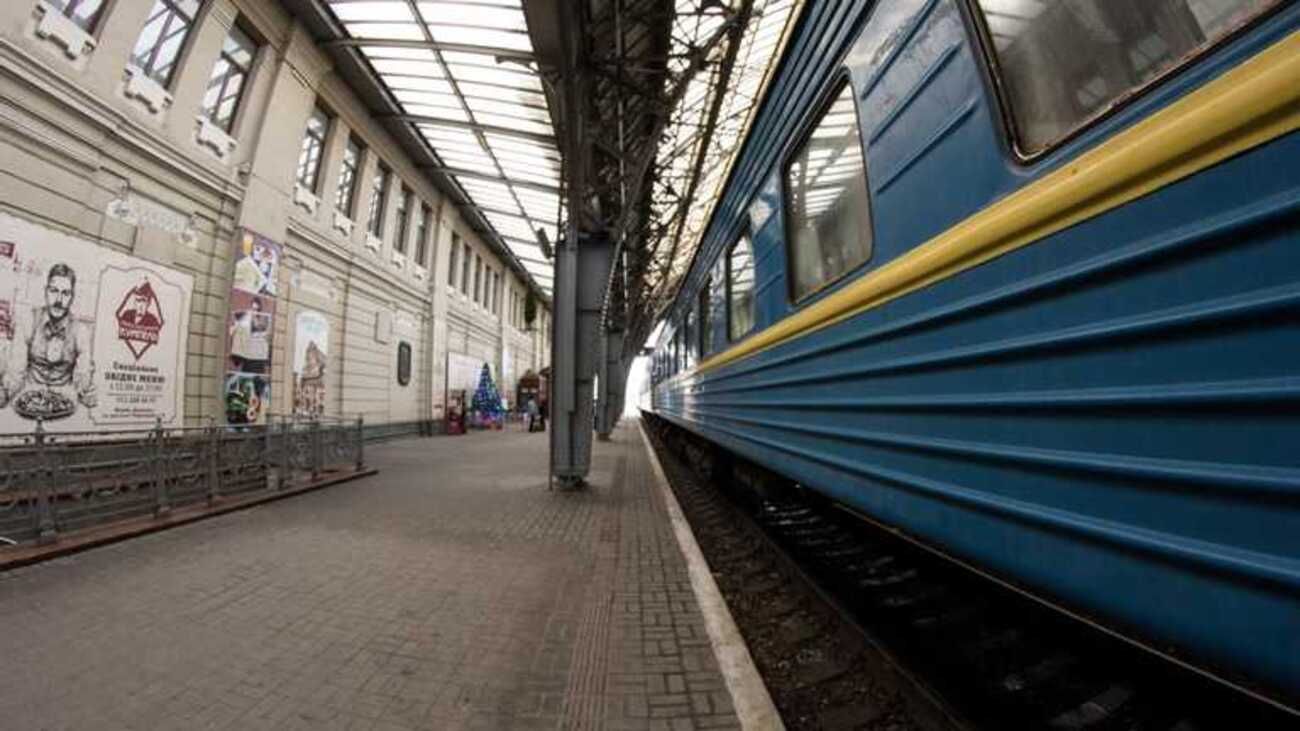 Залізли у борги: Укрзалізниця може випустити додаткові євробонди на 200 мільйонів доларів - Економічні новини України - Економіка