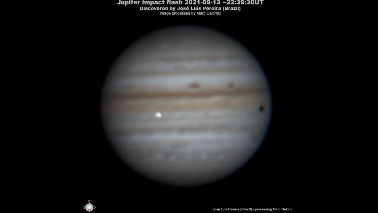 В Юпитер врезалось неизвестное космическое тело: видео редкого события В Юпитер врезалось неизвестное космическое тело: видео редкого события