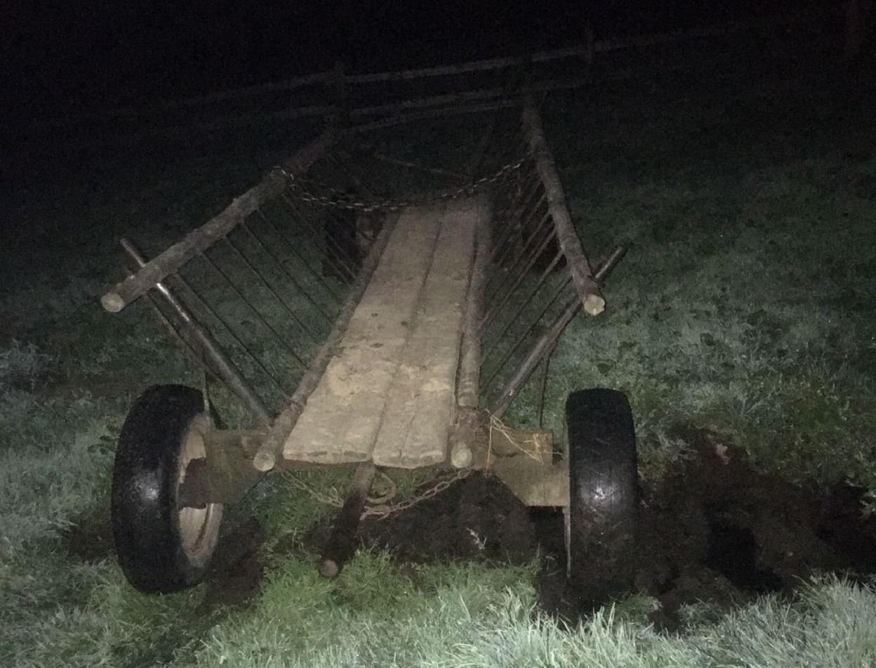 На Львовщине мужчину переехала собственная подвода: он получил тяжелые травмы На Львовщине мужчину переехала собственная подвода: он получил тяжелые травмы