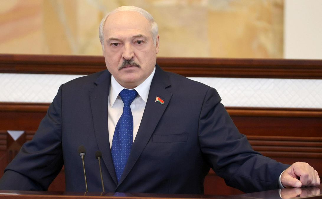 Лукашенко помилував 13 людей: правозахисники назвали їхні імена - 24 Канал