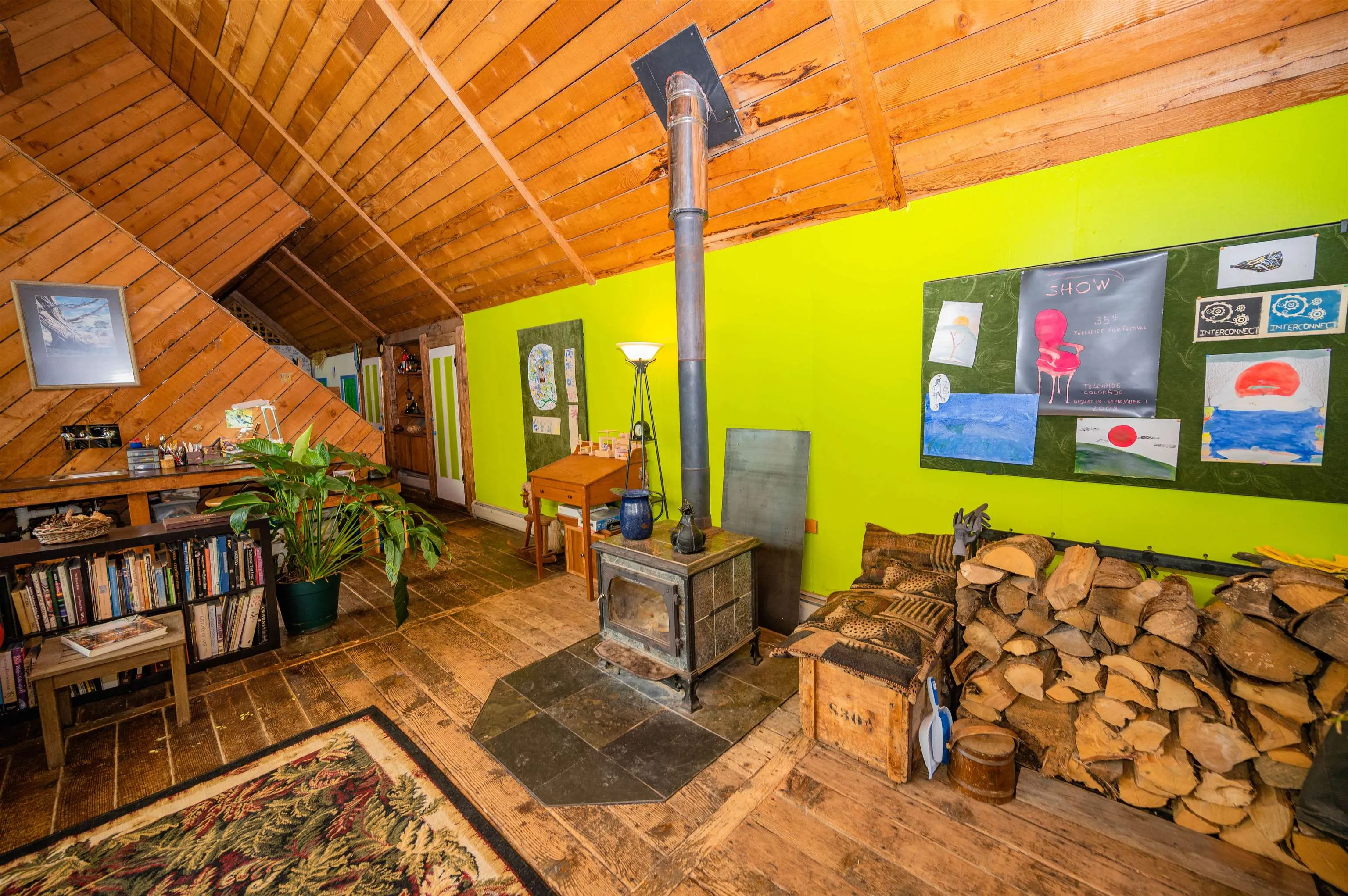 Американець продав пеервернутий дім за 195 тисяч доларів Американець продав пеервернутий дім за 195 тисяч доларів