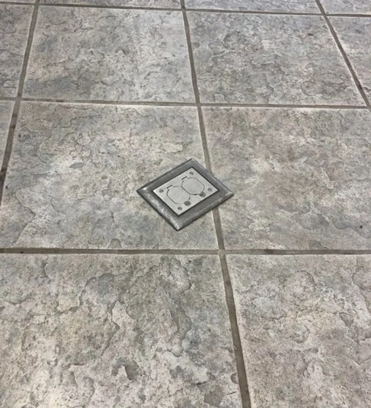 Цікаве місце для розеток Цікаве місце для розеток