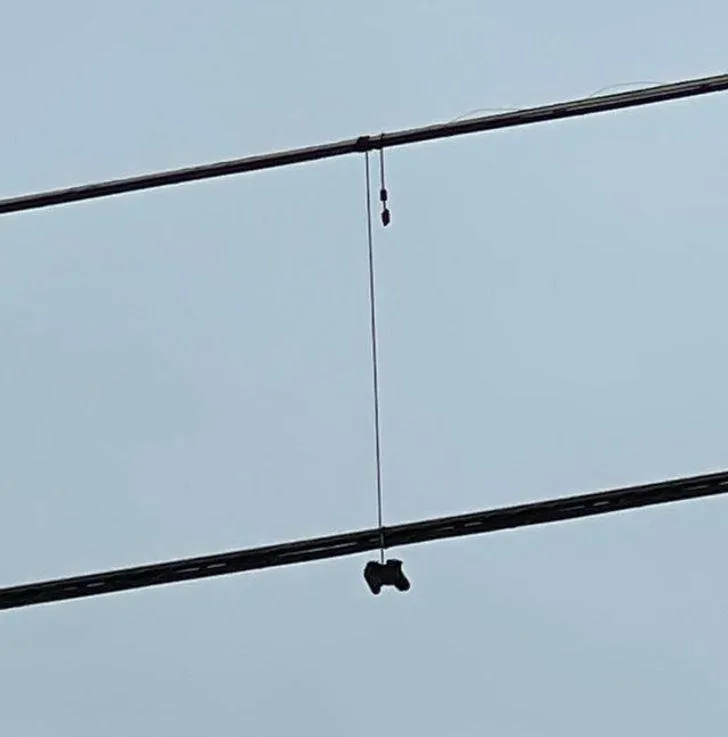 Як він там опинився? Як він там опинився?