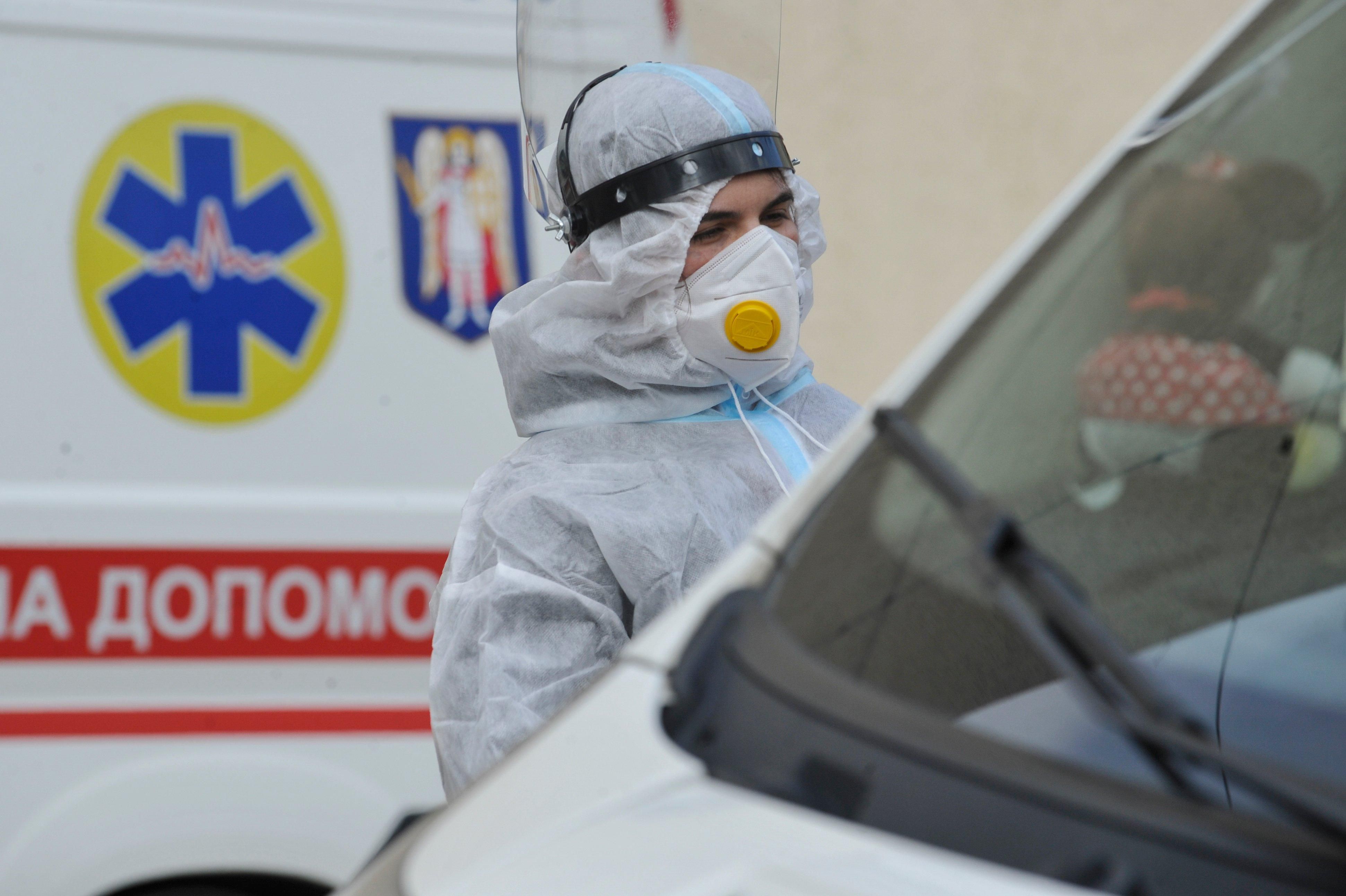 Коронавирус в Украине: второй день подряд зафиксировали более 6000 новых больных
