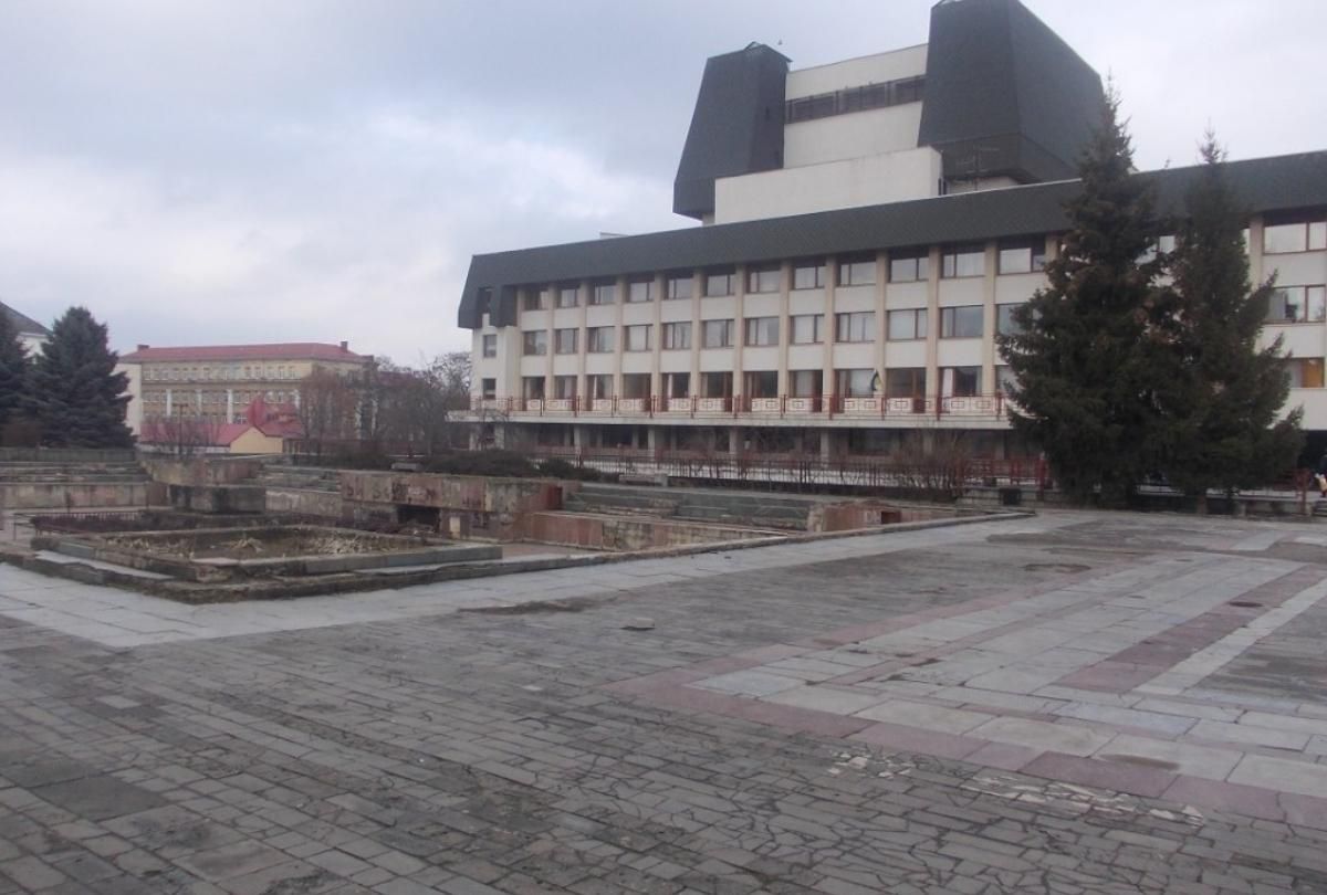 Мільйон гривень збитків: експосадовець Ужгородської міськради попався на службовій недбалості - Новини Ужгорода сьогодні - 24 Канал Мільйон гривень збитків: експосадовець Ужгородської міськради попався на службовій недбалості - Новини Ужгорода сьогодні - 24 Канал