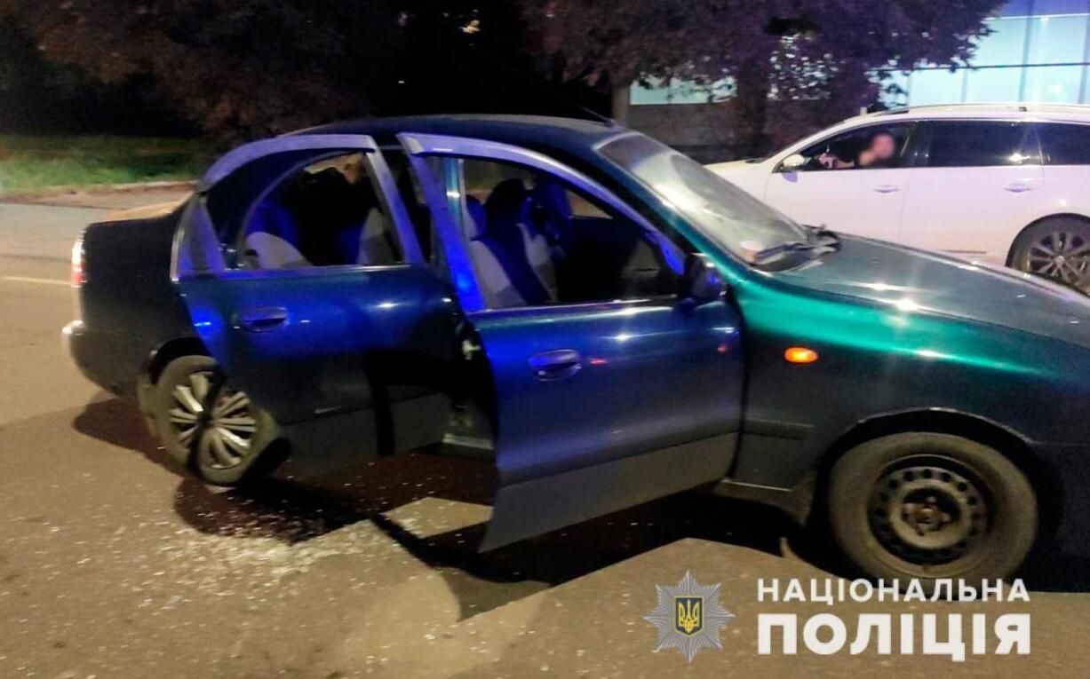 У Чернівцях чоловік стріляв у авто, в якому були 3 дітей - Новини Чернівців сьогодні - 24 Канал