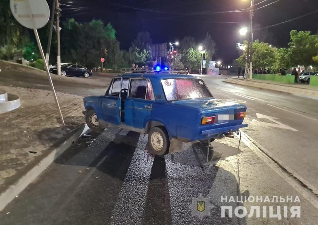 В Мелитополе над виновником ДТП пытались совершить самосуд: видео с места происшествия