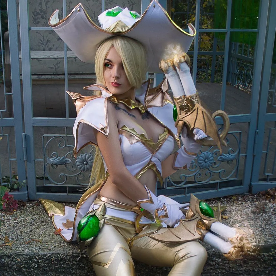 Українська модель показала відвертий косплей на відьму з гри League of Legends Українська модель показала відвертий косплей на відьму з гри League of Legends