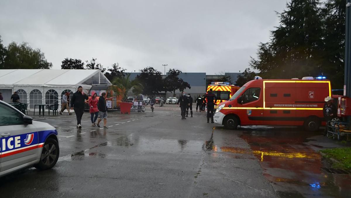 "Кров була всюди": у Франції сталася масова бійка між байкерами, є загиблий і поранені - Україна новини - 24 Канал "Кров була всюди": у Франції сталася масова бійка між байкерами, є загиблий і поранені - Україна новини - 24 Канал