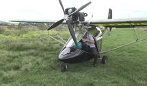 "Прокатил над своим селом": житель Тернопольщины собственноручно смастерил самолет мечты