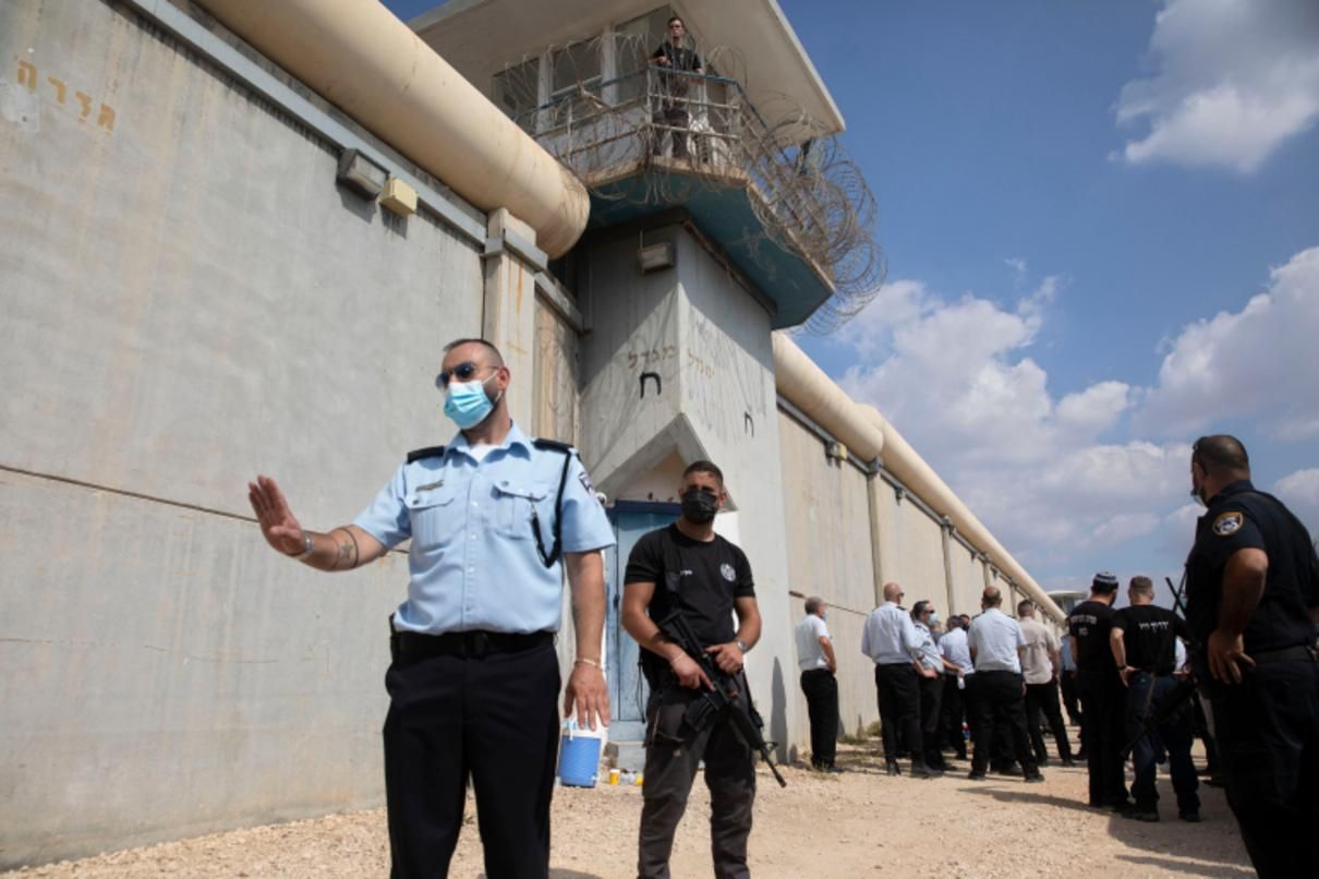 Вырыли ложкой тоннель: в Израиле задержали двух палестинцев, сбежавших из тюрьмы