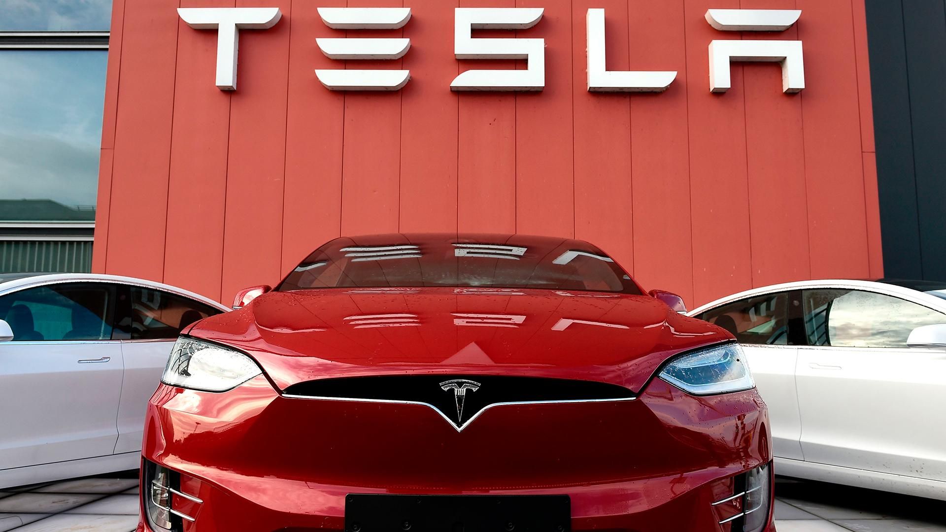 Прогнозовані обсяги виробництва авто компанії Tesla