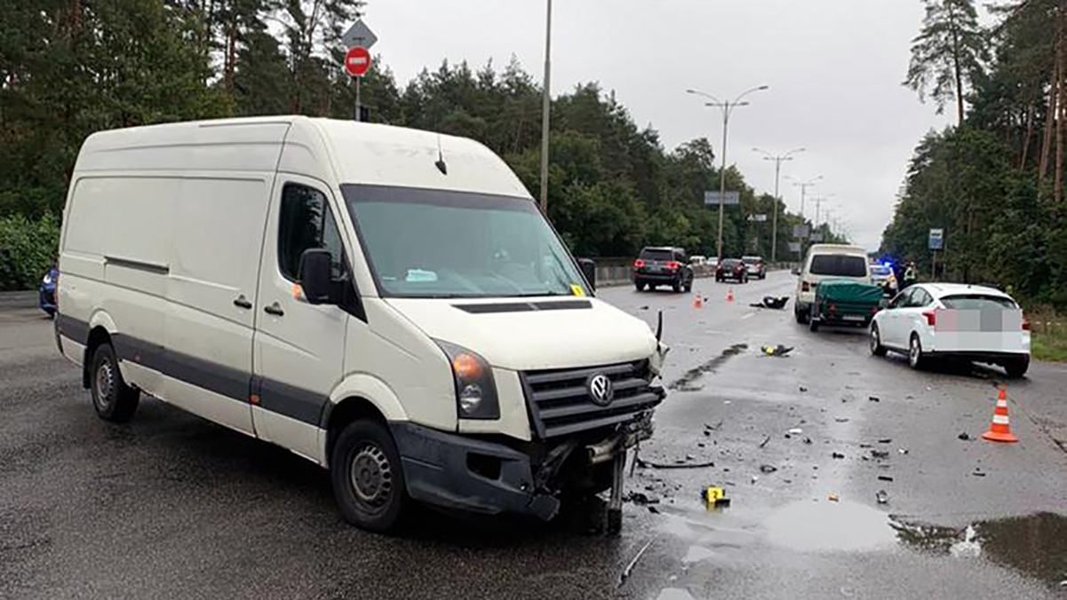 Поспішав на світлофорі й забрав життя дівчини: деталі трагічної ДТП у Києві - Київ