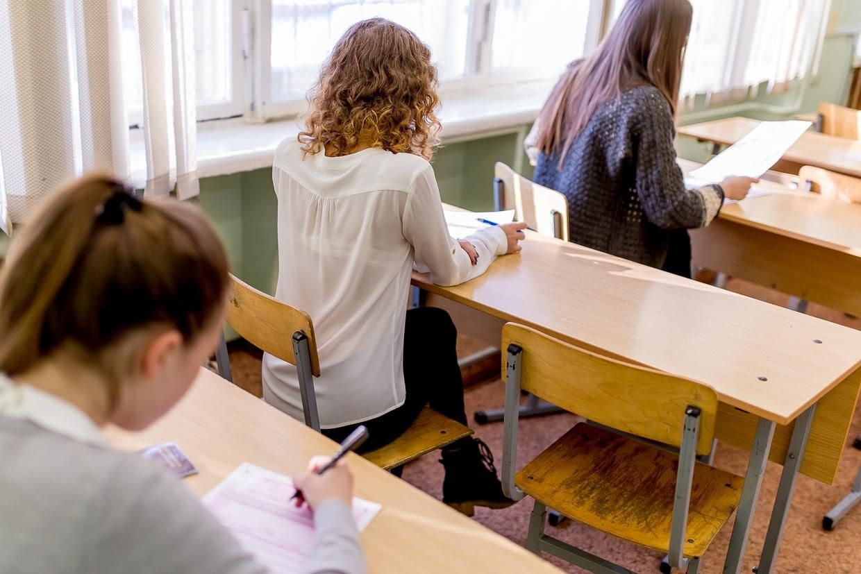 У школах Луцька хочуть заборонити вітати хлопців з 14 жовтня, а дівчат – з 8 березня - Новини Луцька - Освіта У школах Луцька хочуть заборонити вітати хлопців з 14 жовтня, а дівчат – з 8 березня - Новини Луцька - Освіта