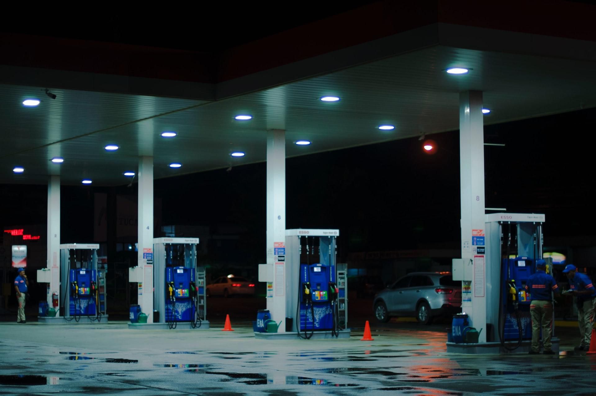 Здорожчення бензину, сірий ринок та відтік  валюти: НАУ про наслідки "біоетанольного" закону
