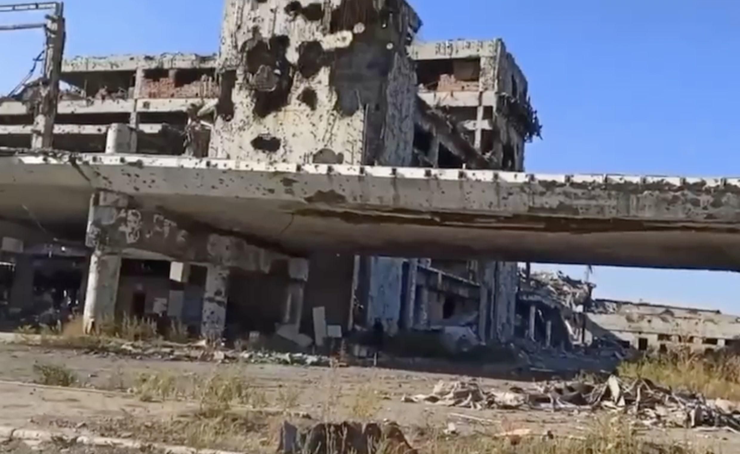 Руїни та занепад: в мережі показали свіже відео з Донецького аеропорту - Україна новини - 24 Канал Руїни та занепад: в мережі показали свіже відео з Донецького аеропорту - Україна новини - 24 Канал