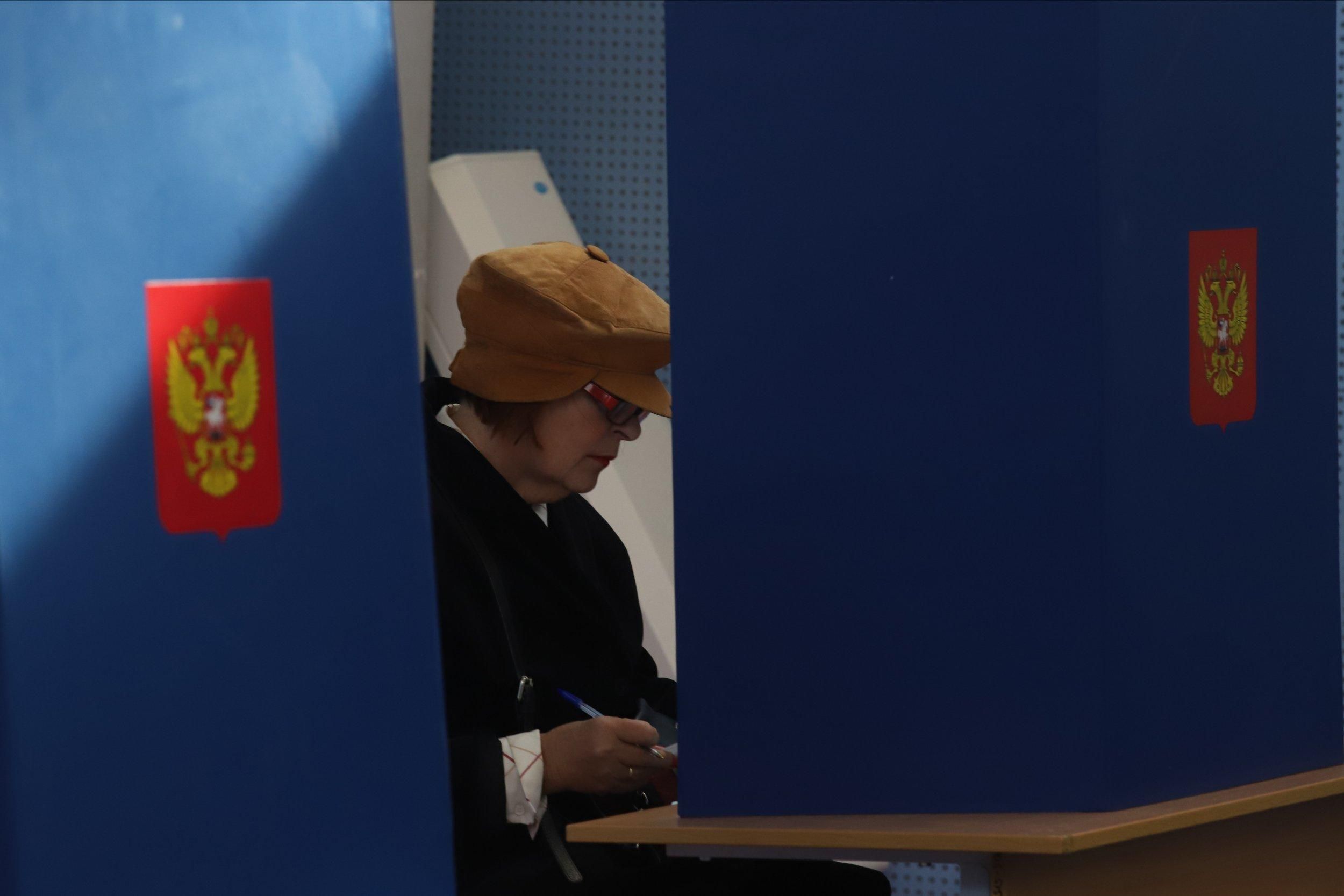 Выборы в Госдуму превратились в карнавал, который нравится россиянам - Новости России - 24 Канал