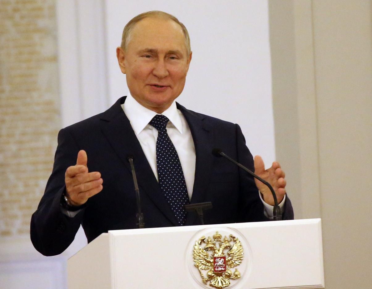 В России подсчитали 100% голосов на выборах в Госдуму: победила партия Путина В России подсчитали 100% голосов на выборах в Госдуму: победила партия Путина