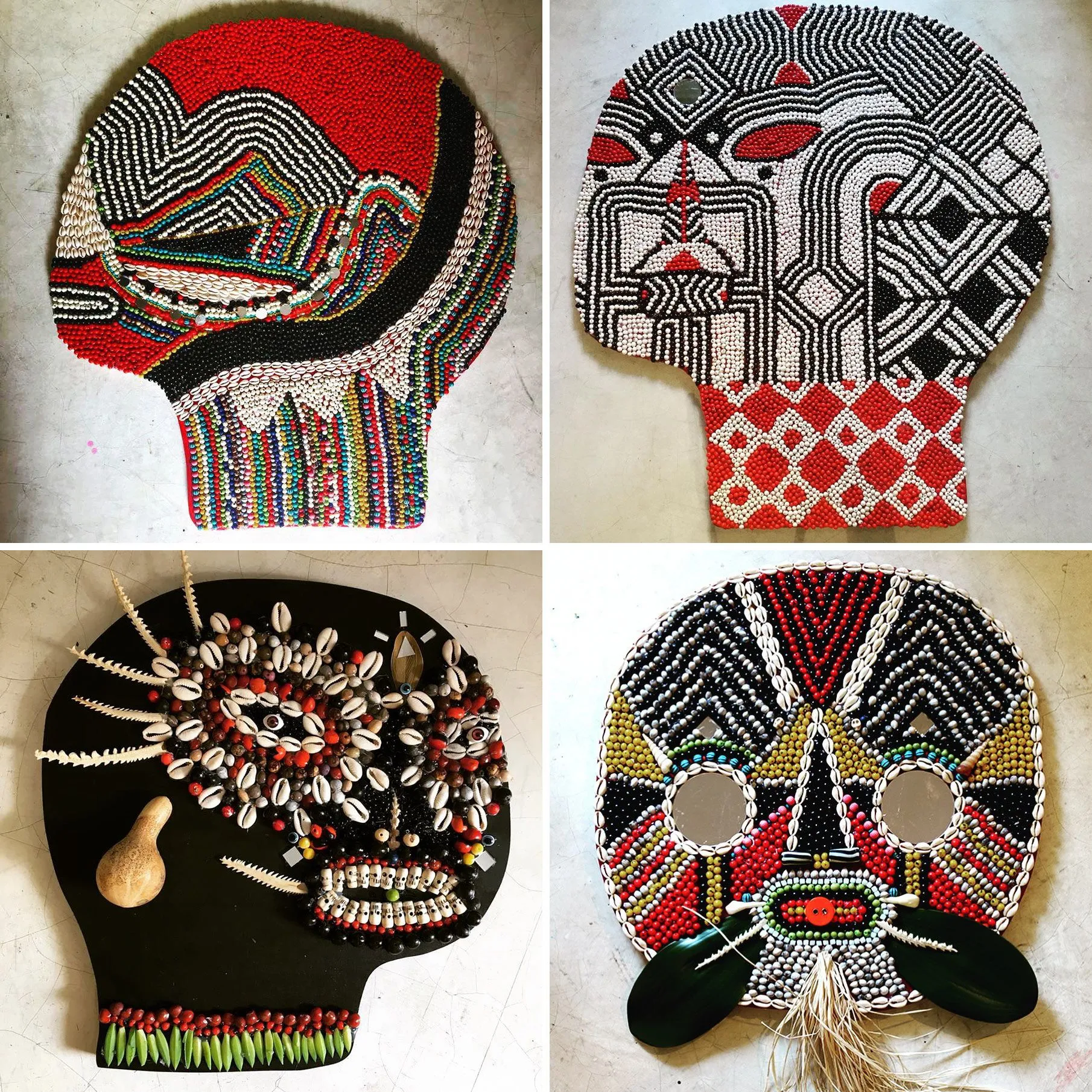 Маски з намиста та мушель Маски з намиста та мушель