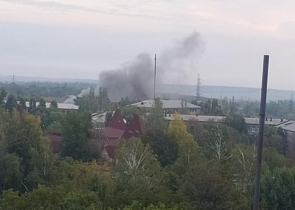 В окупованій Ясинуватій здетонував склад боєприпасів, бойовики видавали це за "обстріл ЗСУ" - Україна новини - 24 Канал