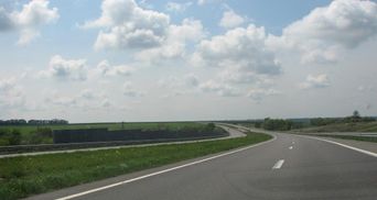 Более 80% украинцев заметили улучшение состояния дорог в Украине в 2021 году